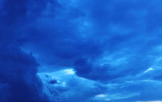 tamno plavi oblaci